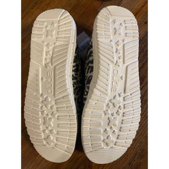 Hey Dude Women's Cheetah Grey Slip-On Shoes Size 5 US 36 EU New with Tag - Picture 2 of 5